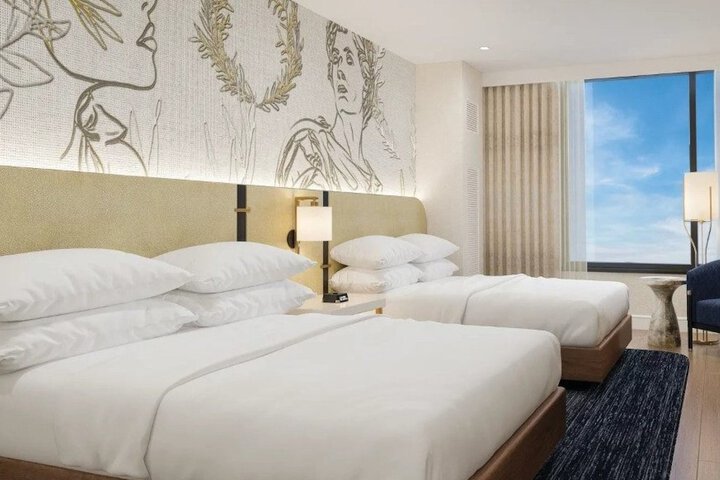 Luxury Room 2 Queen Beds (3 of 5)