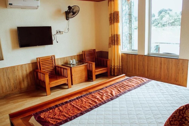 Room 7 of 57