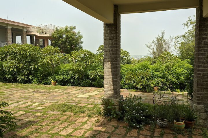 Hotel Exterior 55 of 67