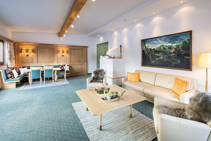 Room 15 of 49