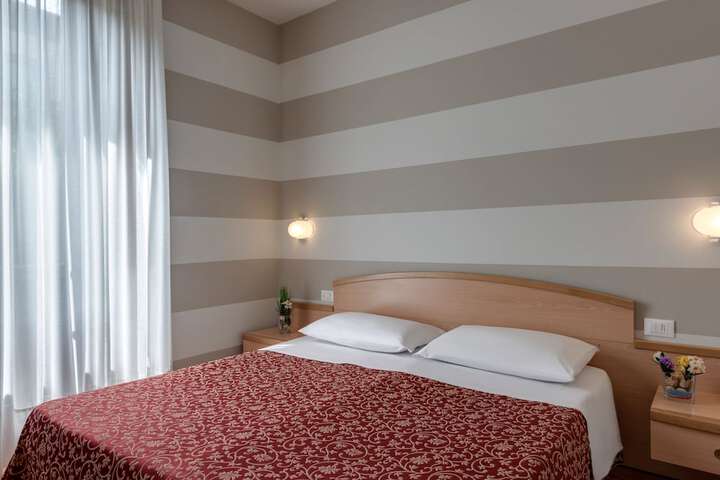 Room 6 of 55