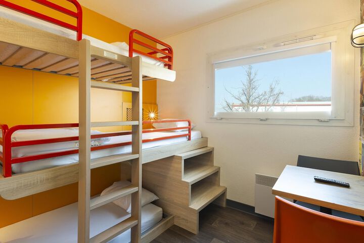 Room 17 of 53
