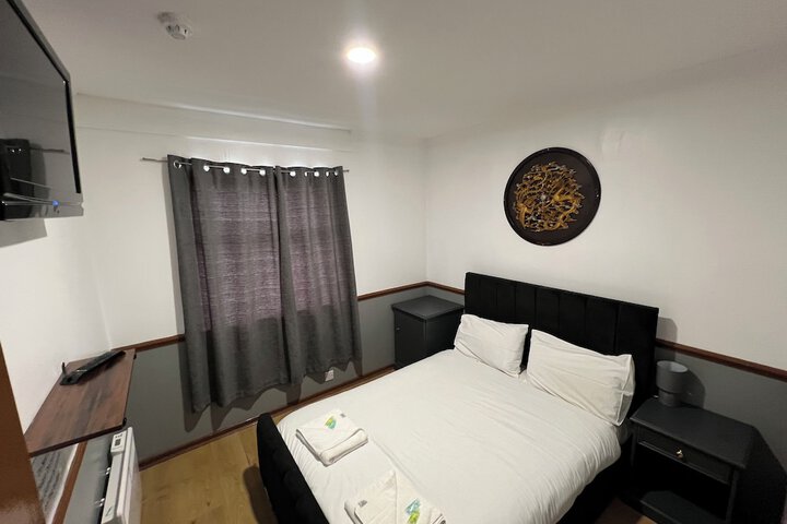 Room 8 of 49