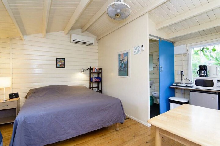 Room 2 of 15