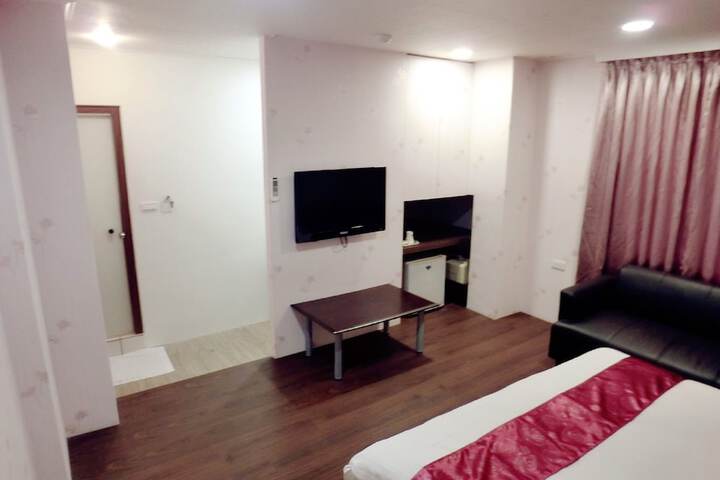Room 7 of 67