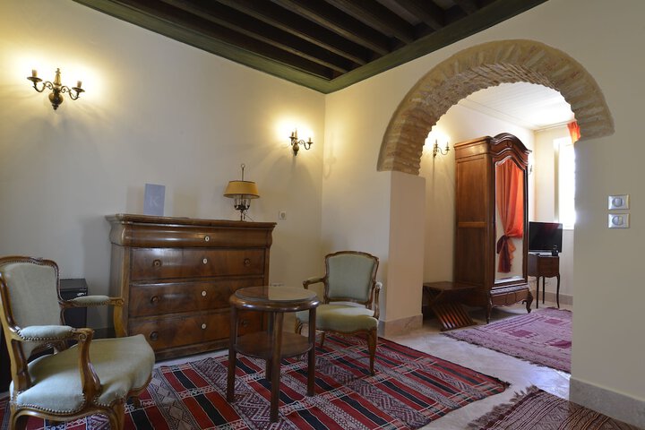 Room 21 of 42
