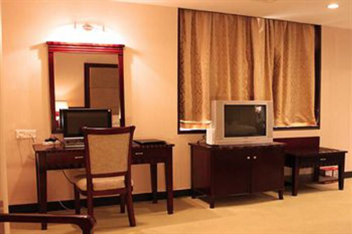 Room 18 of 27