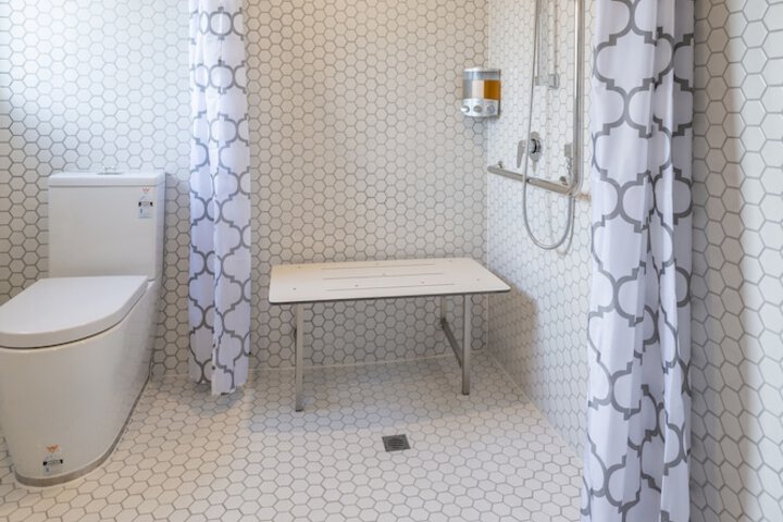 Room 30 of 41