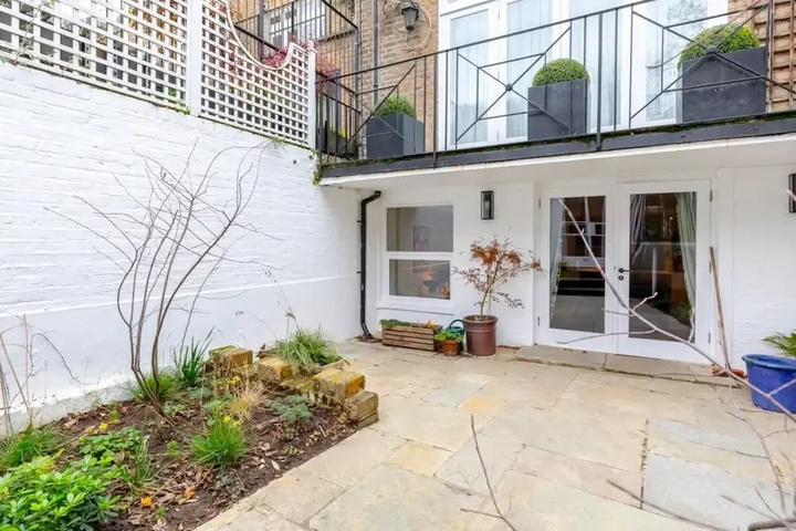 Chic 1BD Flat W private Terrace Knightsbridge
