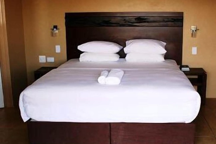 Room 4 of 38