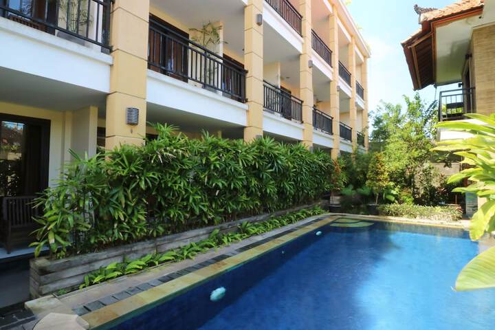 Pools & Facilities