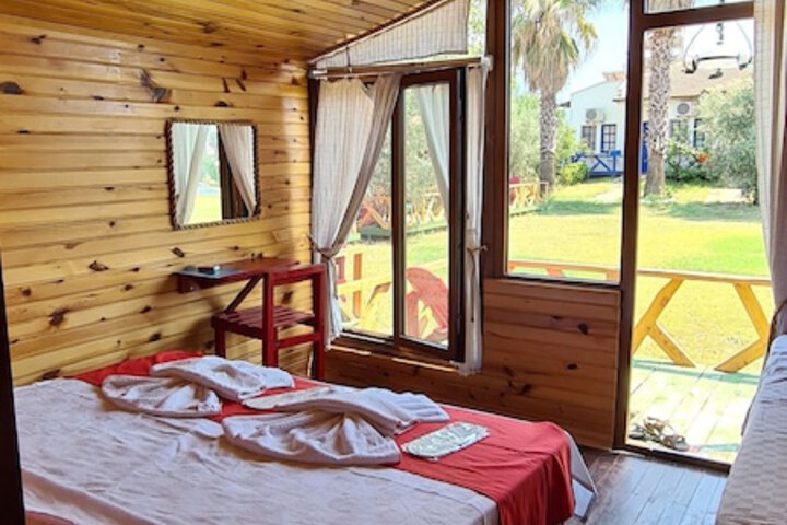 Room 9 of 26