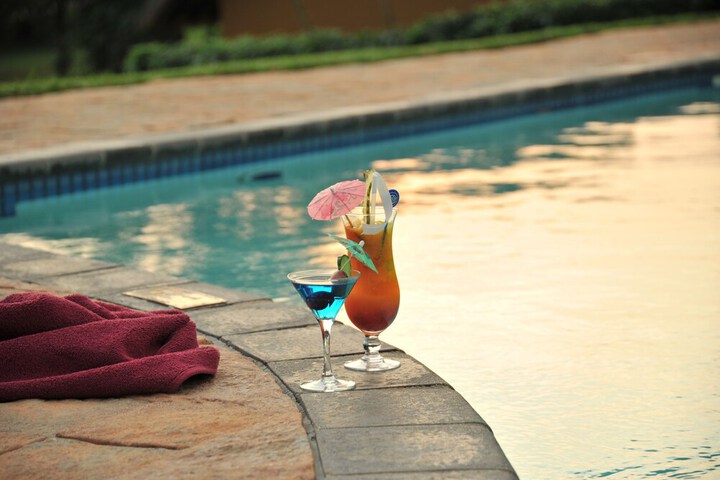 Pool Hotel