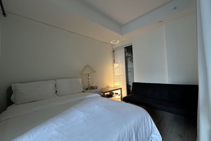 Room 56 of 340