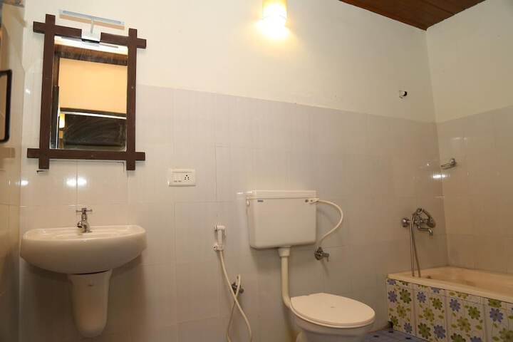 Room 15 of 37