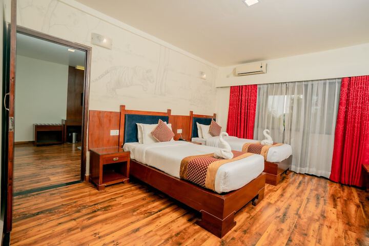 Room 13 of 40