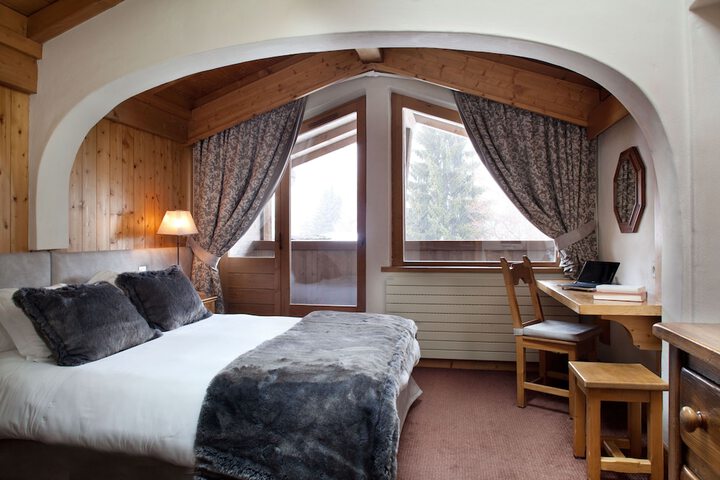 Room 4 of 47