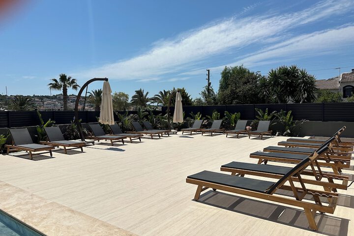 Pools & Facilities