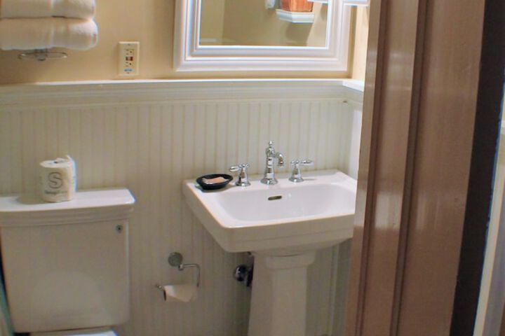 Room 20 of 45
