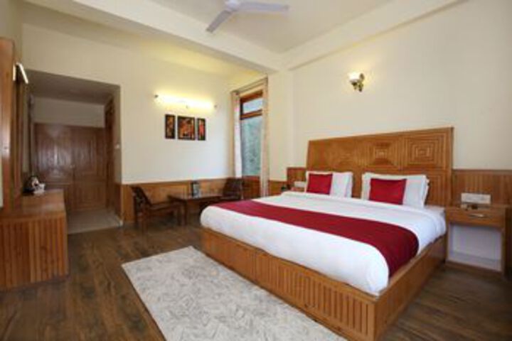 Room 3 of 25
