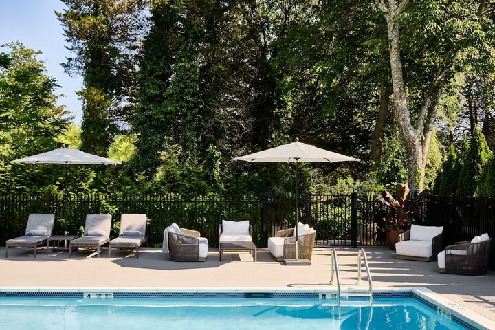 Pool 17 of 34