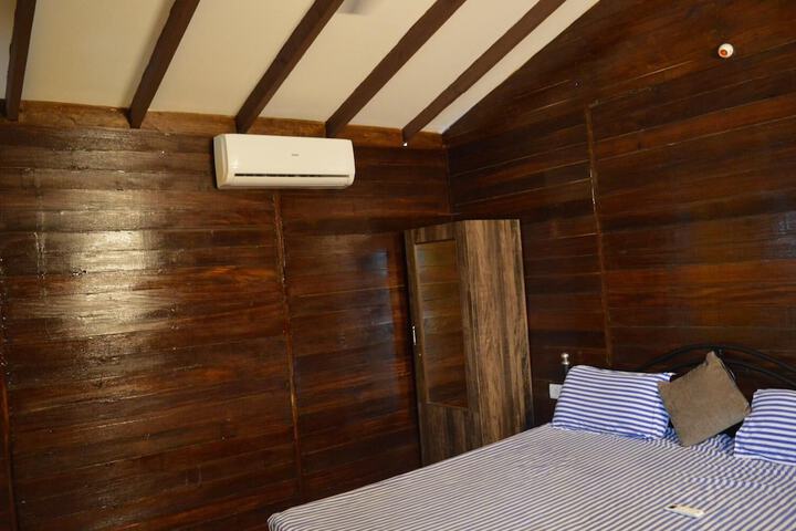 Room 7 of 53