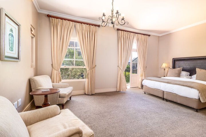 Room 16 of 220