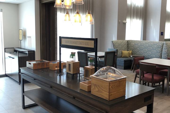 Breakfast area