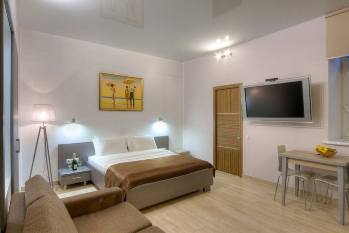 Room 35 of 100
