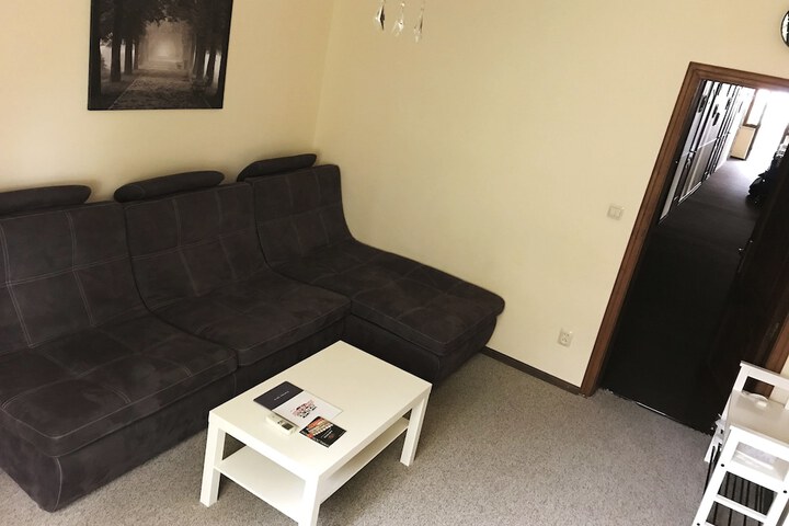 Room 33 of 41