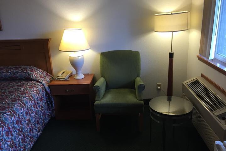 Room 32 of 52