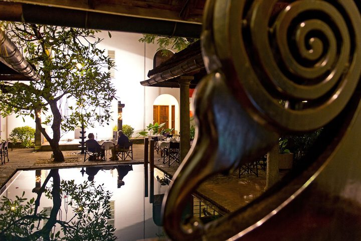 Pool Hotel