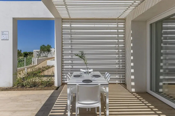 Terrace/Patio 6 of 14