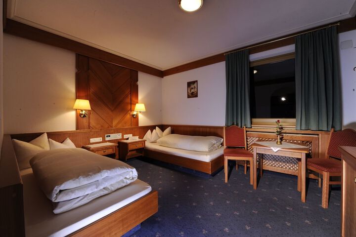 Room 11 of 55
