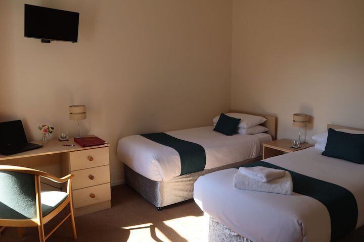 Room 4 of 56