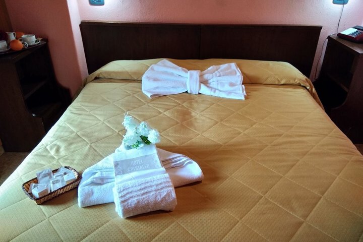 Room 4 of 54
