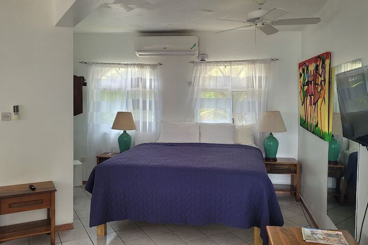 Room 40 of 266