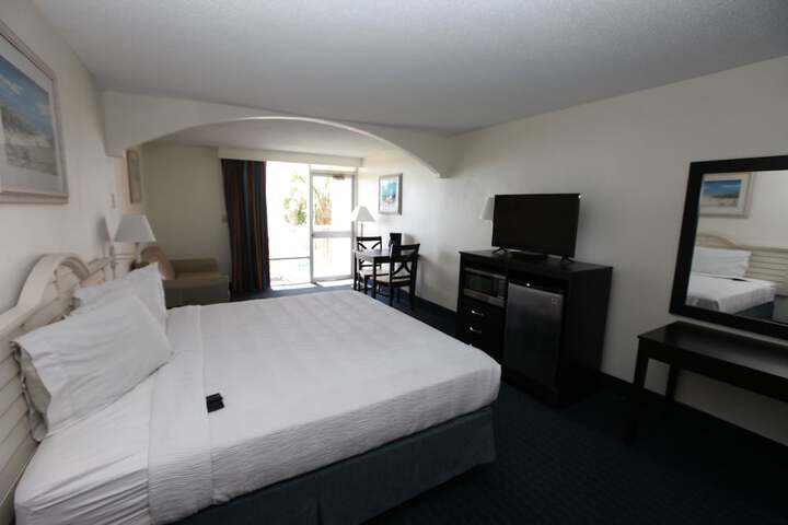 Room 11 of 48