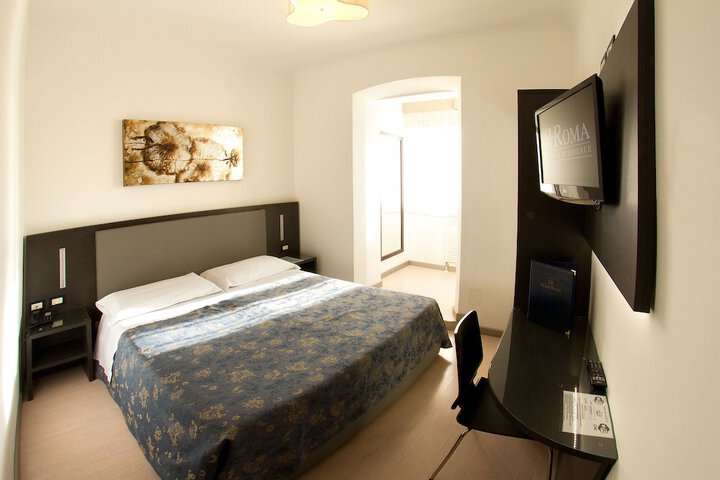 Room 15 of 64