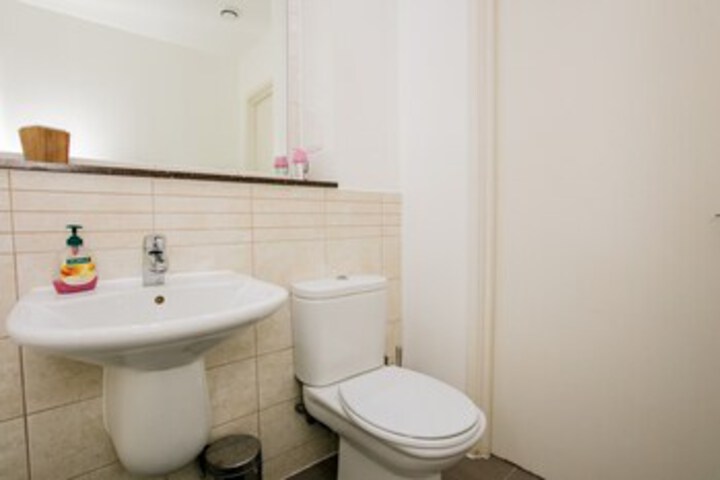 Room 5 of 14