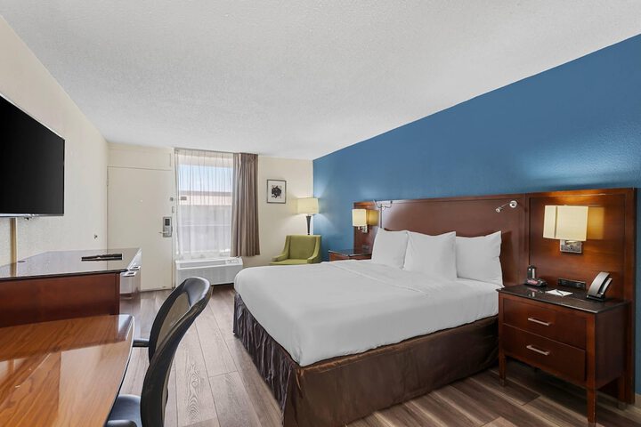Room 37 of 70
