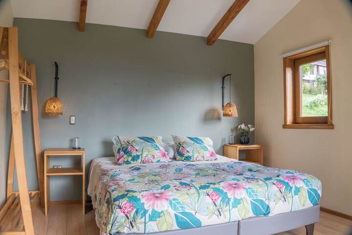 Room 5 of 25