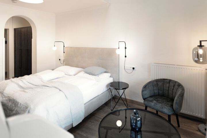 Room 34 of 119