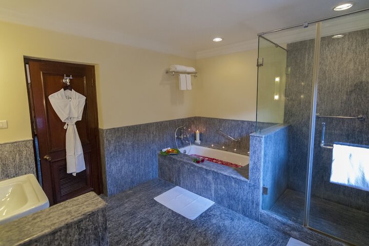 Clean Restrooms