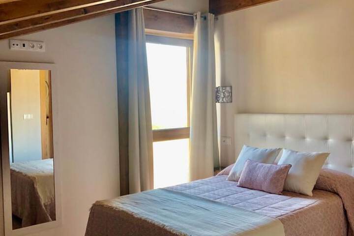 Room 2 of 82