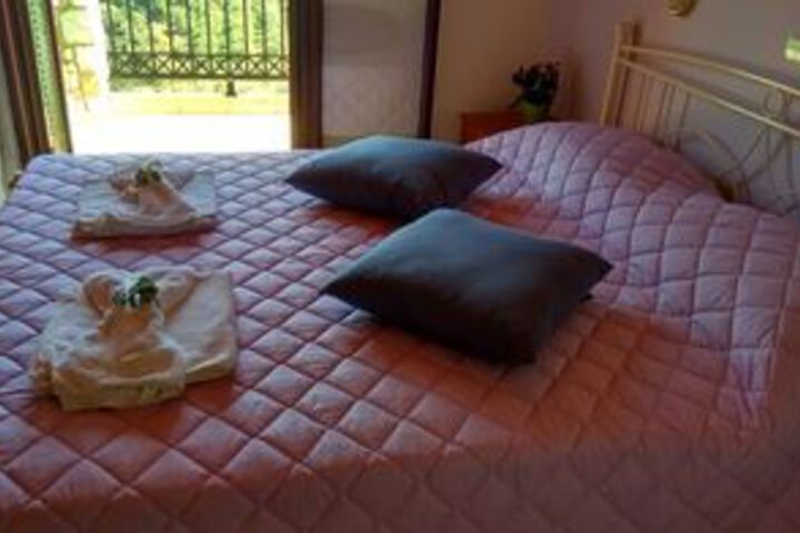 Room 10 of 43