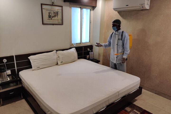 Room 14 of 28