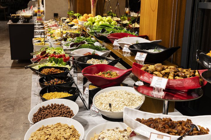 Dining 96 of 128