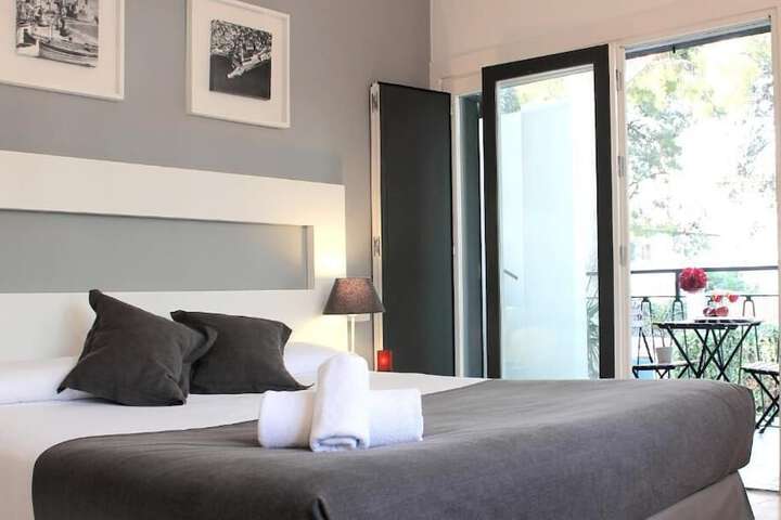 Room 27 of 71
