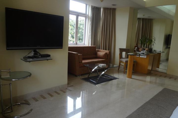 Room 20 of 36